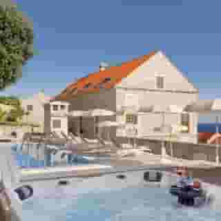 Palace Natali, 3 of 5