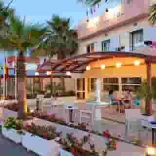 Triton Hotel, 4 of 5