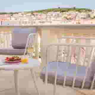 The Alley Hotel, 4 of 5