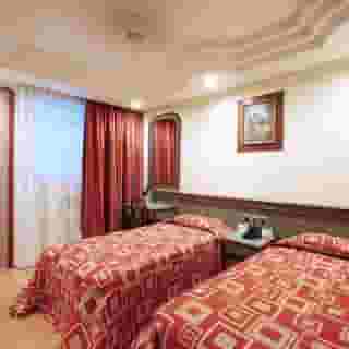 Hotel Azores, 2 of 5