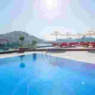 Ilayda Avantgarde, 2 of 5