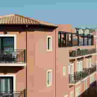 Ionia Suites, 3 of 5