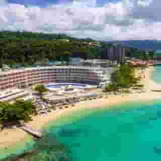 Grand Decameron Cornwall Beach - All Inclusive, 1 of 5