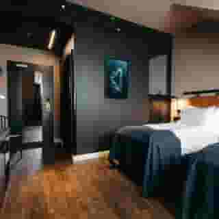 Exeter Hotel, 2 of 5