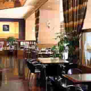 Le Meridian Cambrige, 2 of 3