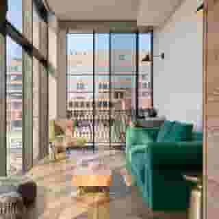 Arlo Williamsburg, 4 of 5