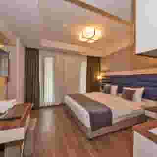 Golden Royal Hotel, 5 of 5