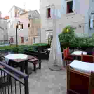 HOTEL TRAGOS, 1 of 5