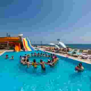 La Mer Hotel, 2 of 5