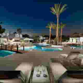 H10 White Suites - Adults Only, 2 of 5