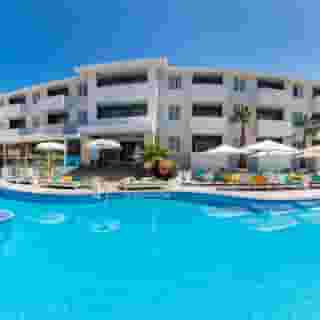 Sotavento Club Apartments, 1 of 5
