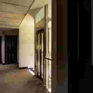 Golden Hotel, 4 of 5