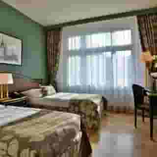 Elysee Hotel, 4 of 5