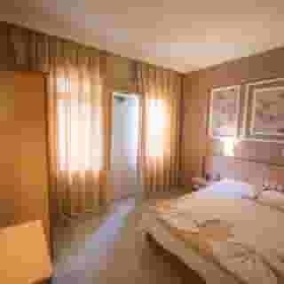 Albatros Apartments, 3 of 5
