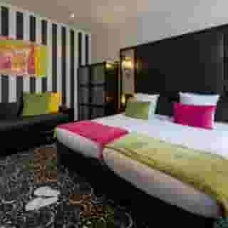 Peyris Opera, 5 of 5