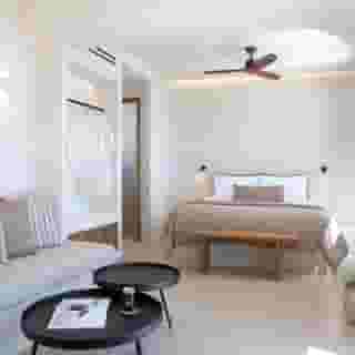 Elessa Hotel, 2 of 5