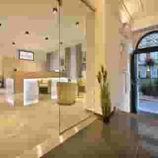 Prague Season, 4 of 5