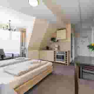 Upper Room Hotel, 2 of 5