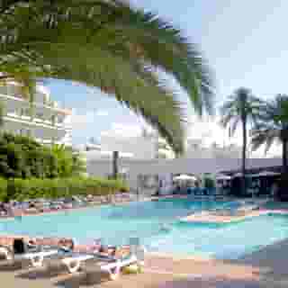 Tropical Hotel, 4 of 5