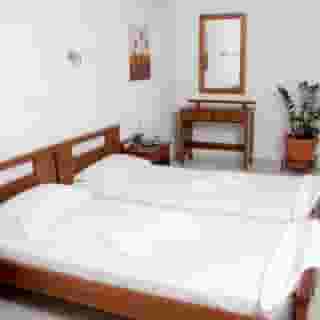 Elga Apartments, 4 of 5