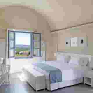 Acroterra Rosa Luxury Suites, 4 of 5