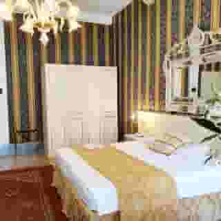 Corte dei Greci, 2 of 5