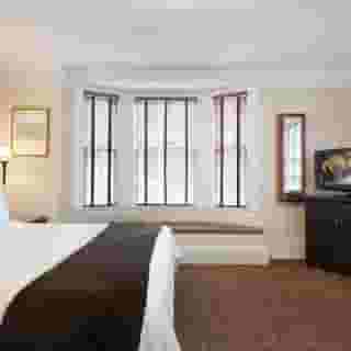 Executive Hotel Vintage Court, 5 of 5