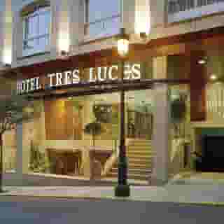 Tres Luces, 3 of 5