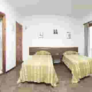 Hostal Alicante, 3 of 5