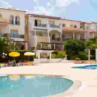 Luz Bay Club, 2 of 5