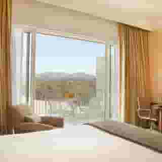 Beverly Hilton, 4 of 5