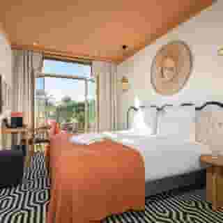 Albert Premier, 3 of 5