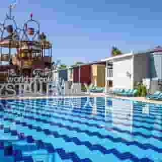 Crystal World Of Colours, 4 of 5