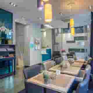 Prince Albert Montmartre, 5 of 5