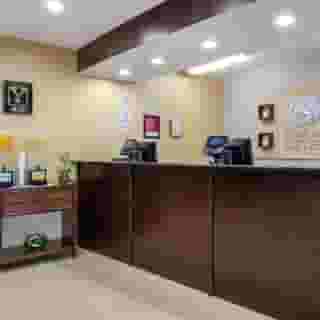 Comfort Suites Near Universal Orlando Resort, 2 of 5