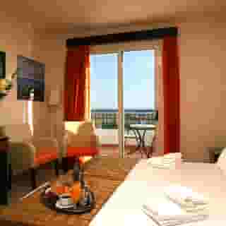 Chrispy Deluxe Wing, 5 of 5