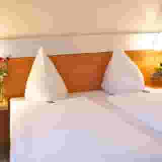 Senator Hotel, 2 of 5