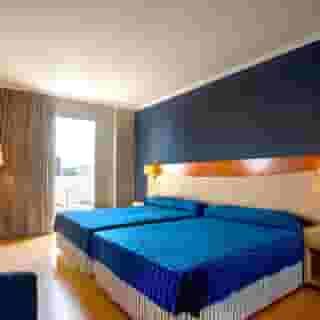 Evenia President, 4 of 5