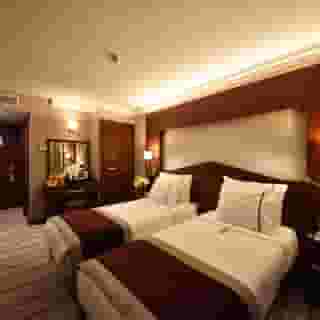 Taksim Gonen, 1 of 5