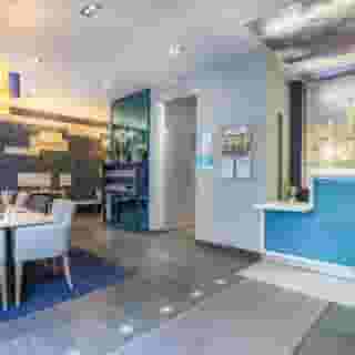 Prince Albert Montmartre, 1 of 5