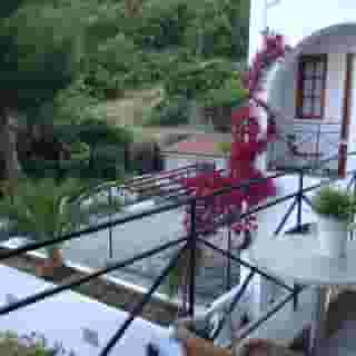 Travlos Studios, 3 of 5