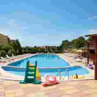 Yalta Complex, 3 of 5