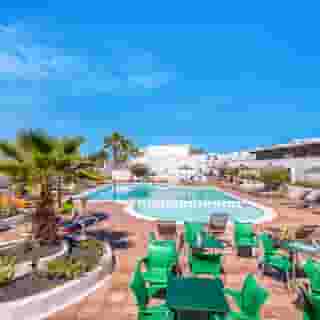 Apartamentos LIVVO Oasis, 1 of 5