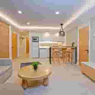 A Suite Side, 4 of 5