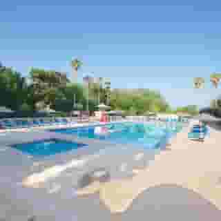 BM Beach Hotel, 2 of 5