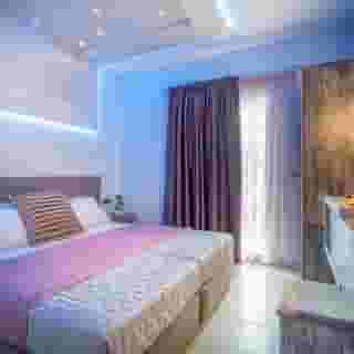 Savvas Luxury Suites, 3 of 5