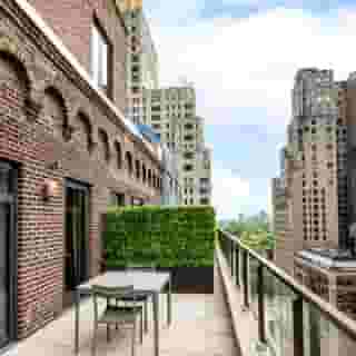 Hilton Club The Quin New York, 1 of 5