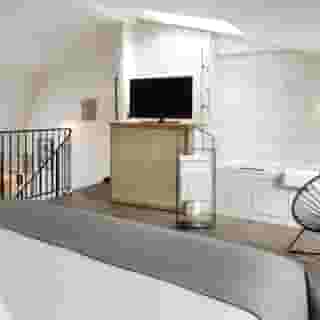 Royal Madeleine, 4 of 5