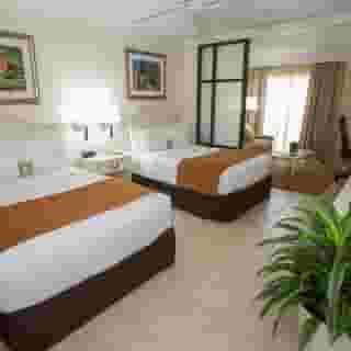 Comfort Suites Paradise Island, 3 of 5