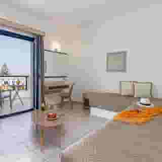 Sunshine Seaside Wing, 5 of 5